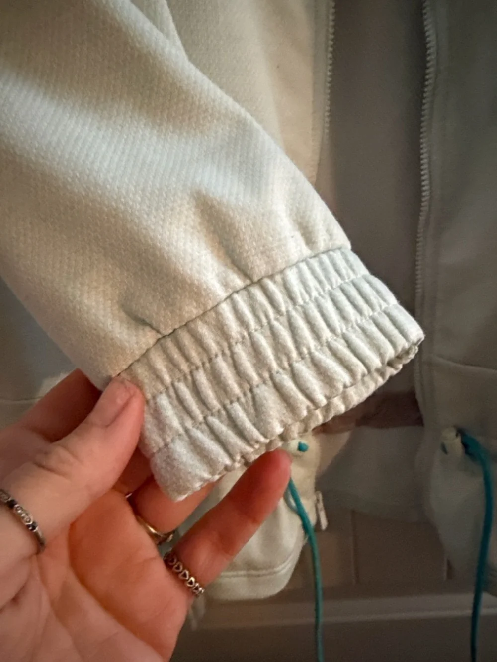 New Balance Yellow and Mint Colorblock Windbreaker new - Picture 4 of 4